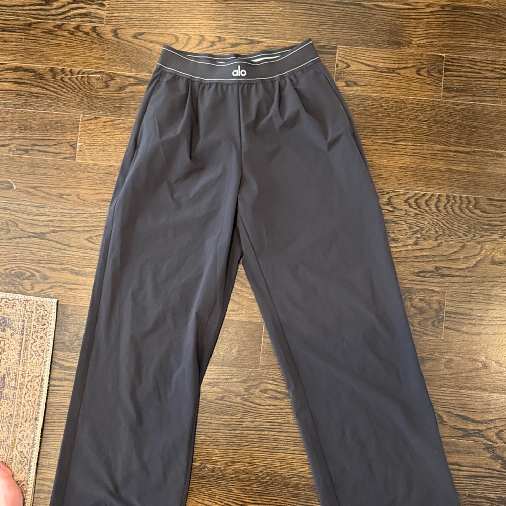 ALO Yoga Women’s Trousers